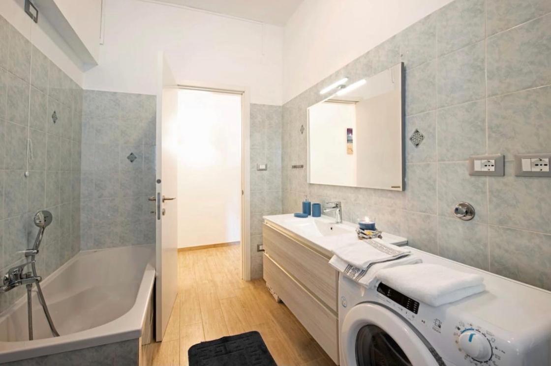 Happy Apartment